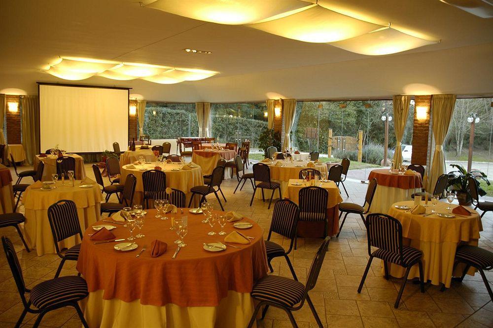 Howard Johnson Hotel & Spa Villa General Belgrano Exterior photo