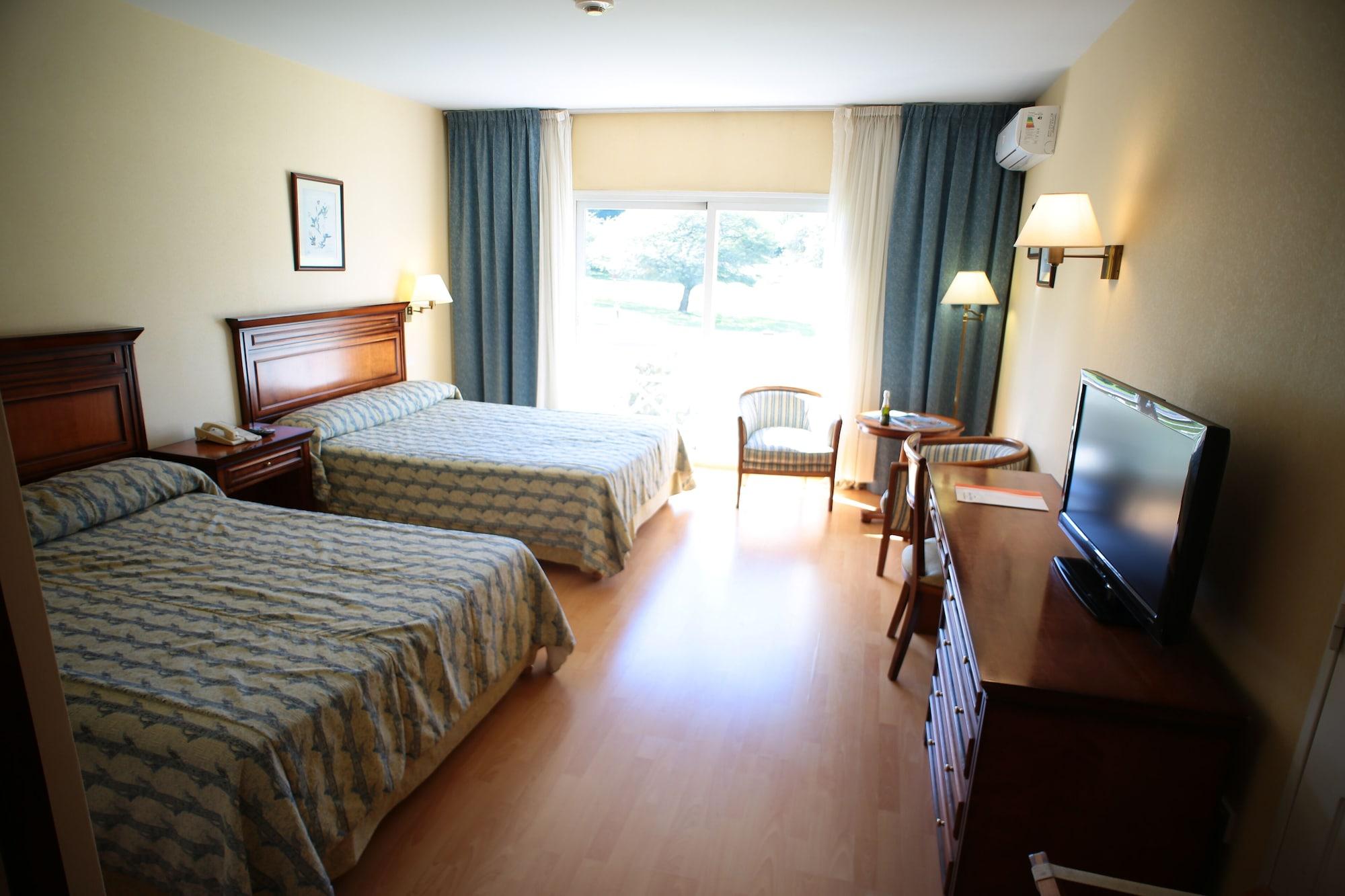 Howard Johnson Hotel & Spa Villa General Belgrano Exterior photo
