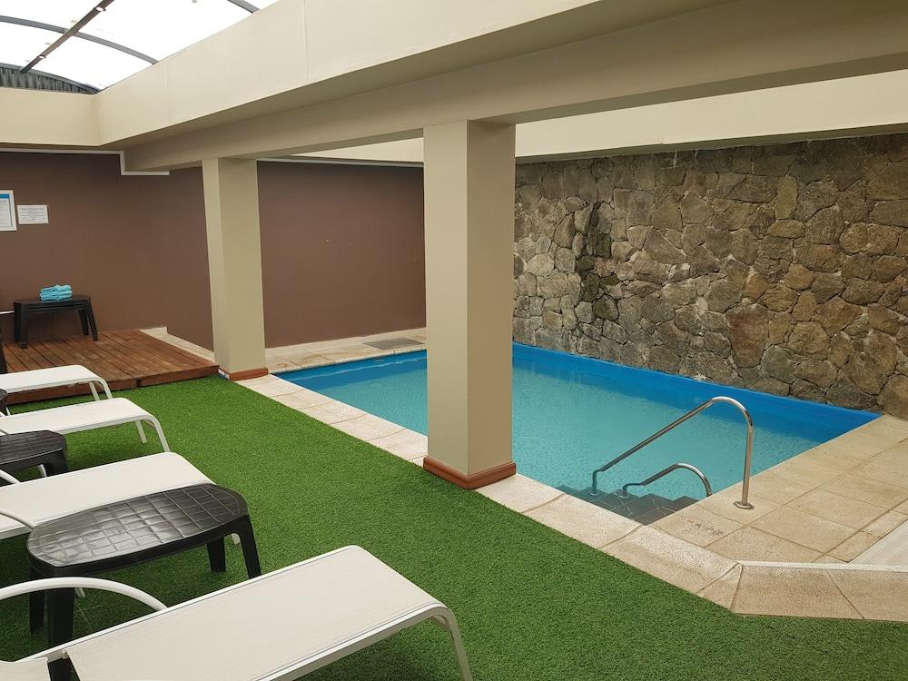 Howard Johnson Hotel & Spa Villa General Belgrano Exterior photo