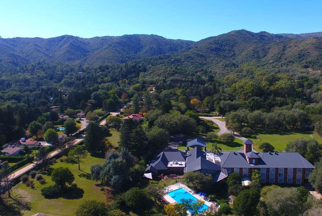 Howard Johnson Hotel & Spa Villa General Belgrano Exterior photo