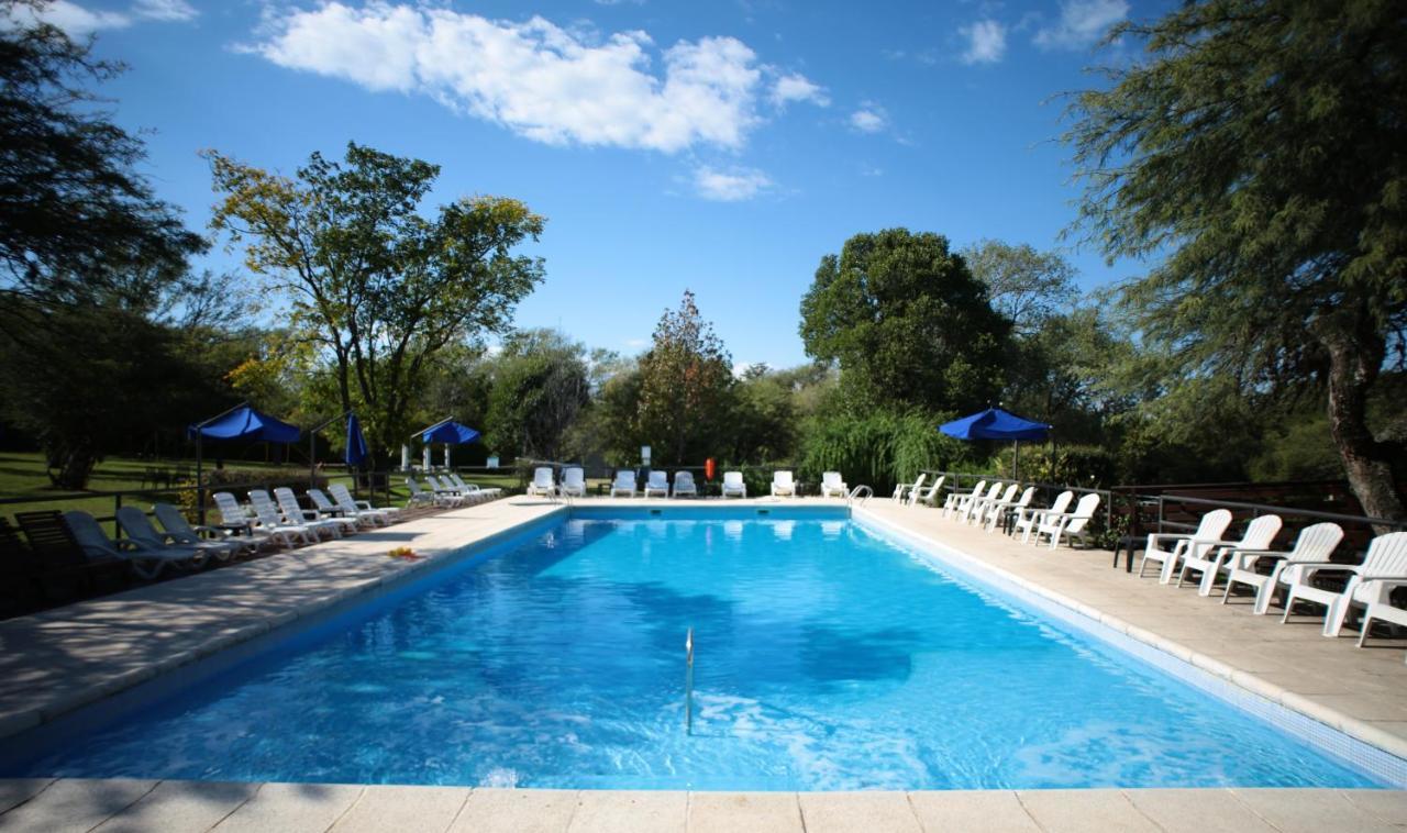 Howard Johnson Hotel & Spa Villa General Belgrano Exterior photo