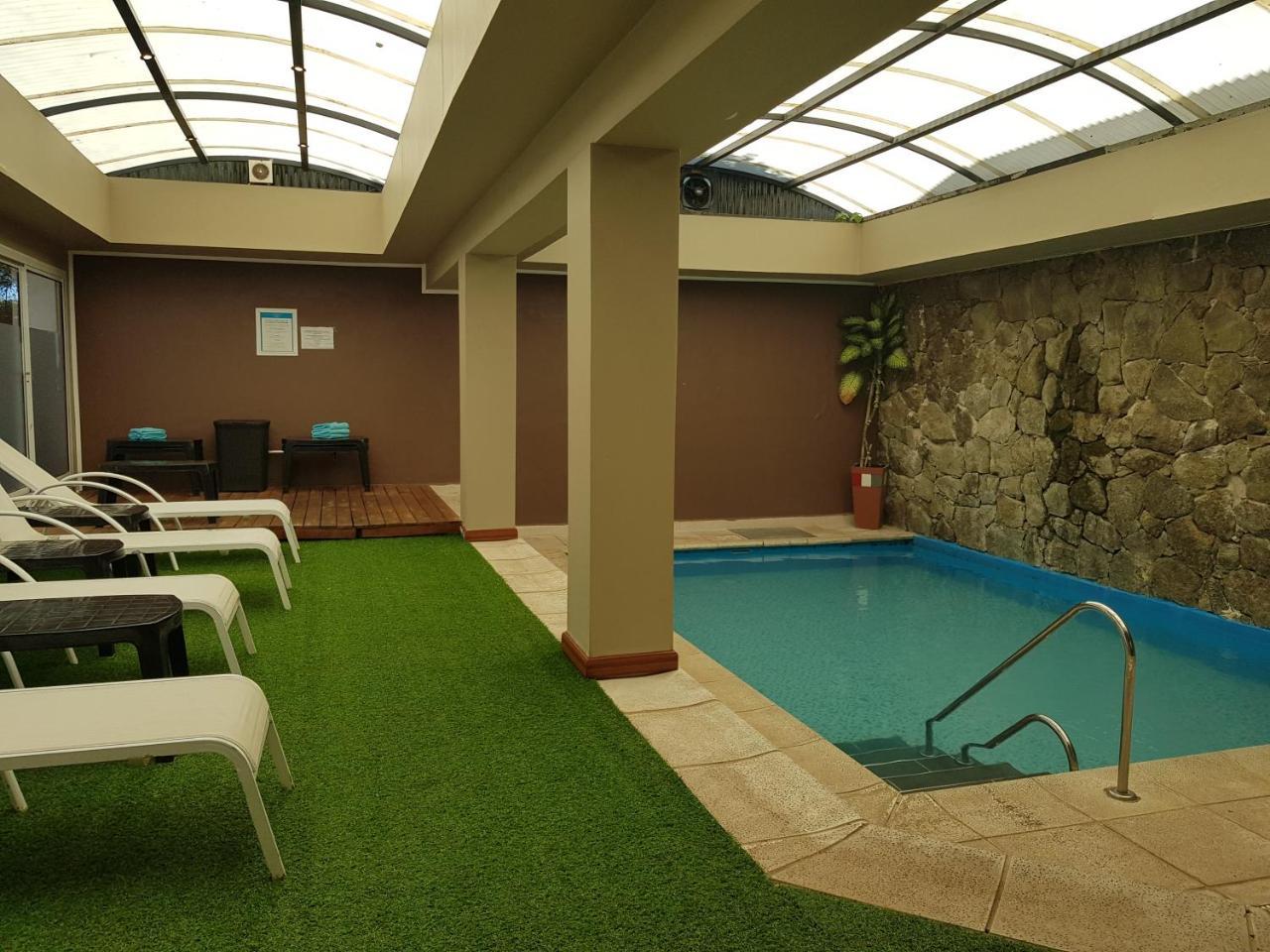 Howard Johnson Hotel & Spa Villa General Belgrano Exterior photo